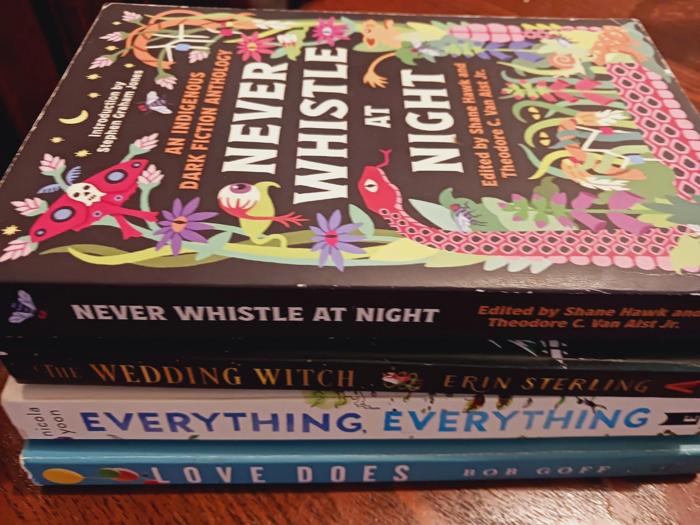 $5 EACH !! 4× Books: Love Does, The Wedding Witch, Never... - photo 3