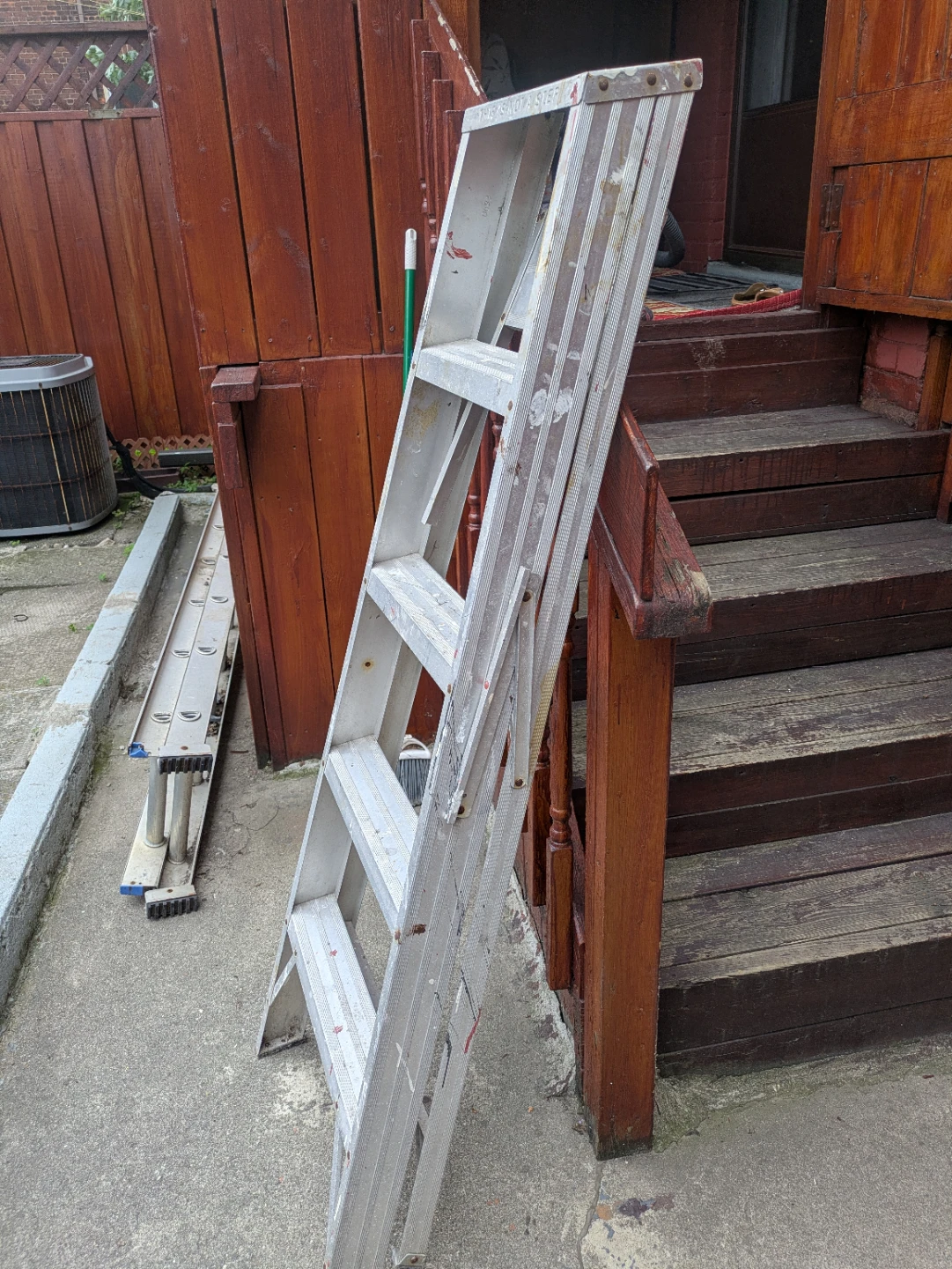 55" Aluminum Step Ladder - photo 4