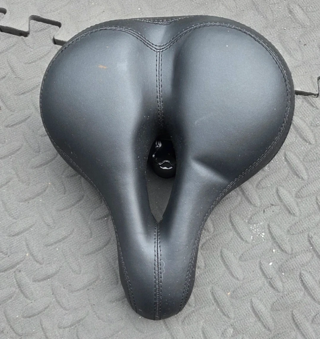 Black Comfort Bicycle Saddle - photo 4