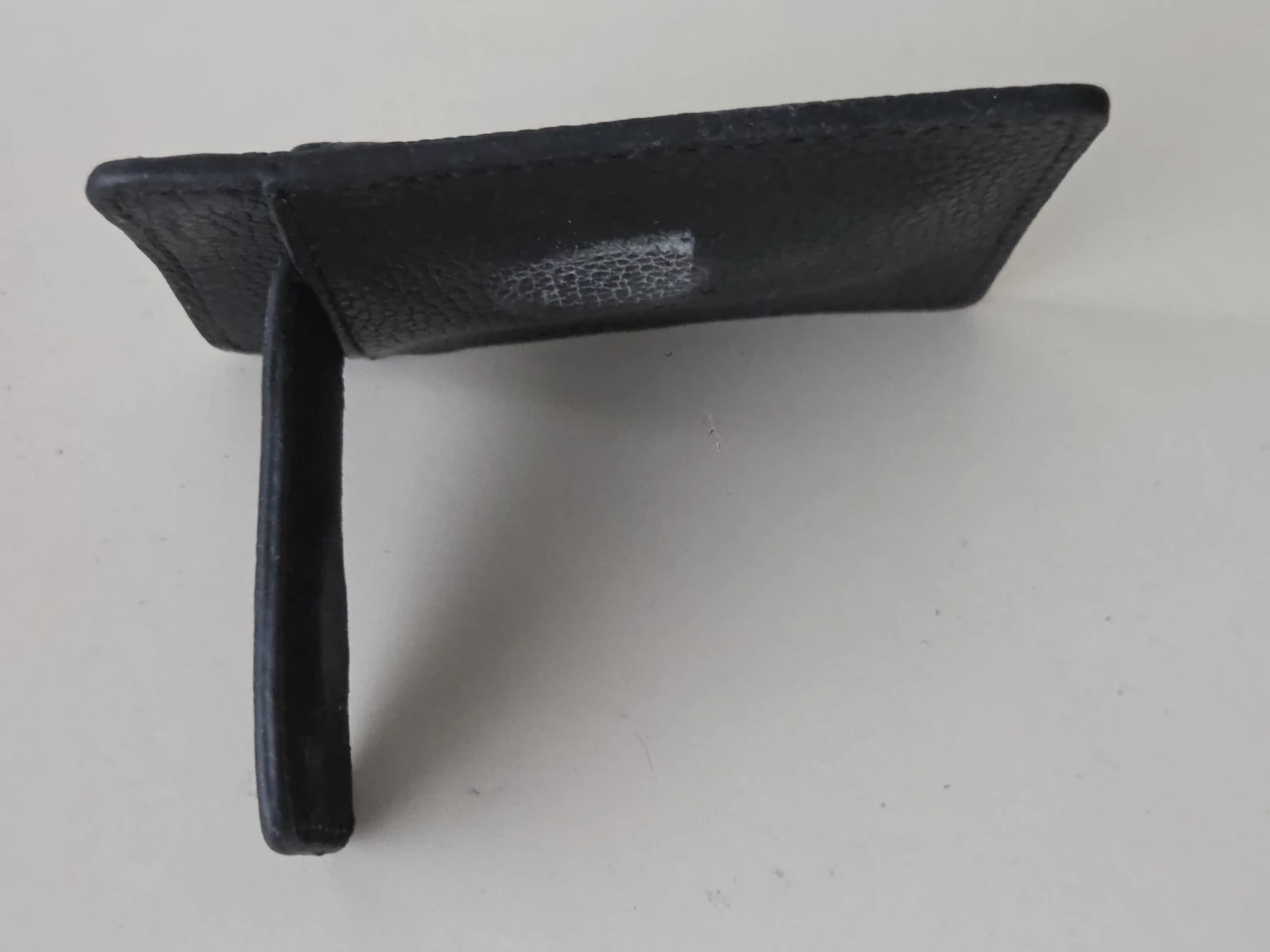 Black Leather Magnetic Money Clip Card Holder. NEW - photo 4