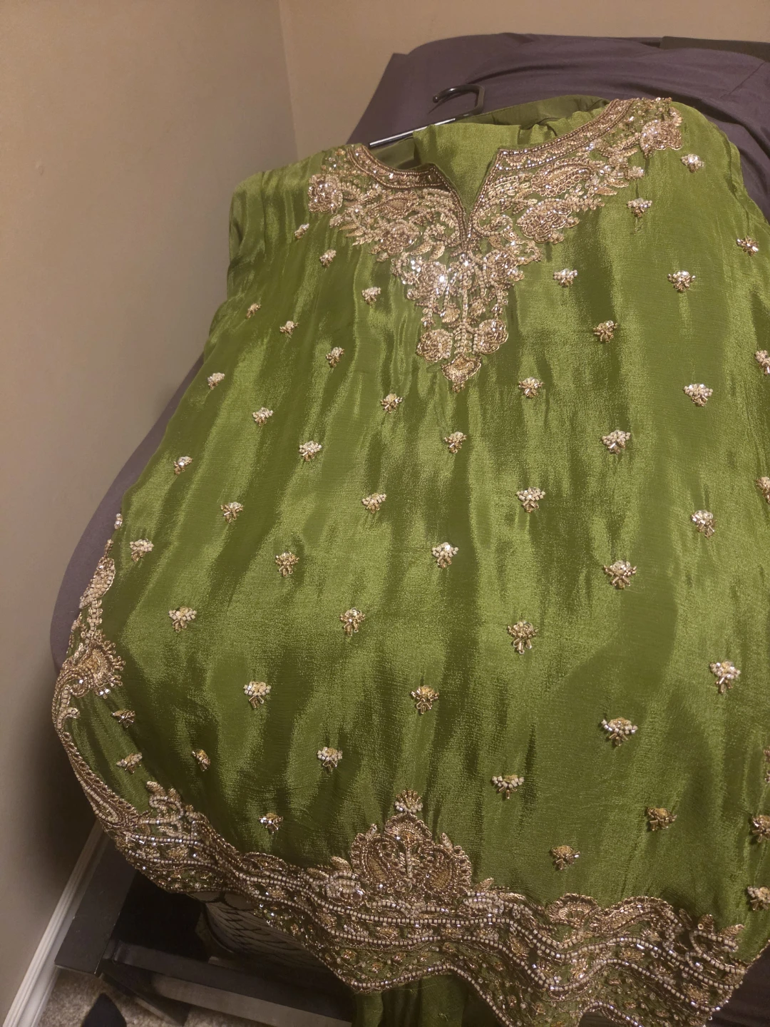 Selling my used green sharara wear it only ones