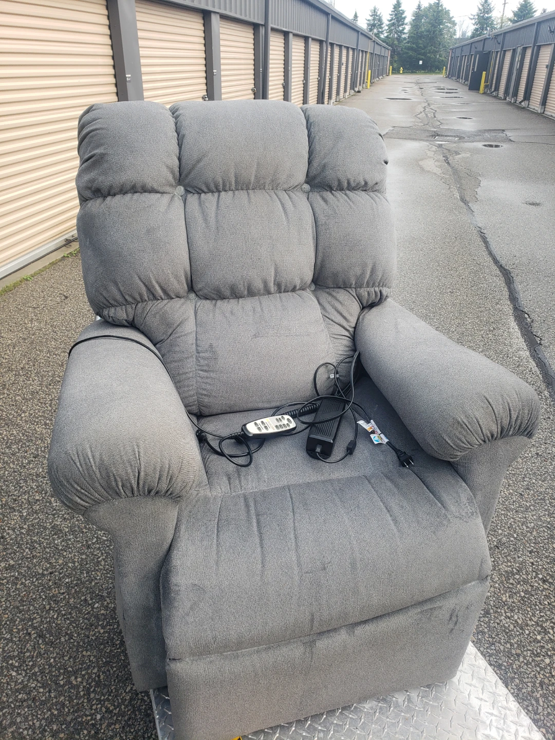 Grey Power Lift Recliner Chair