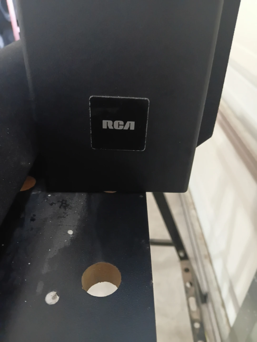 RCA Soundbar with Remote - photo 3