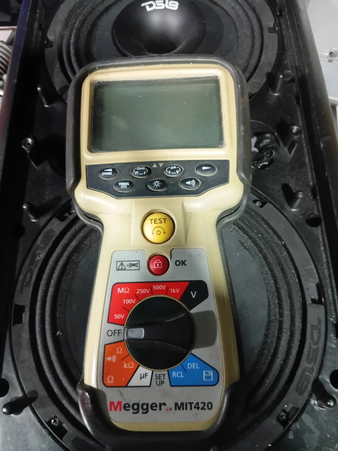 Megger MIT420 Insulation and Continuity Tester