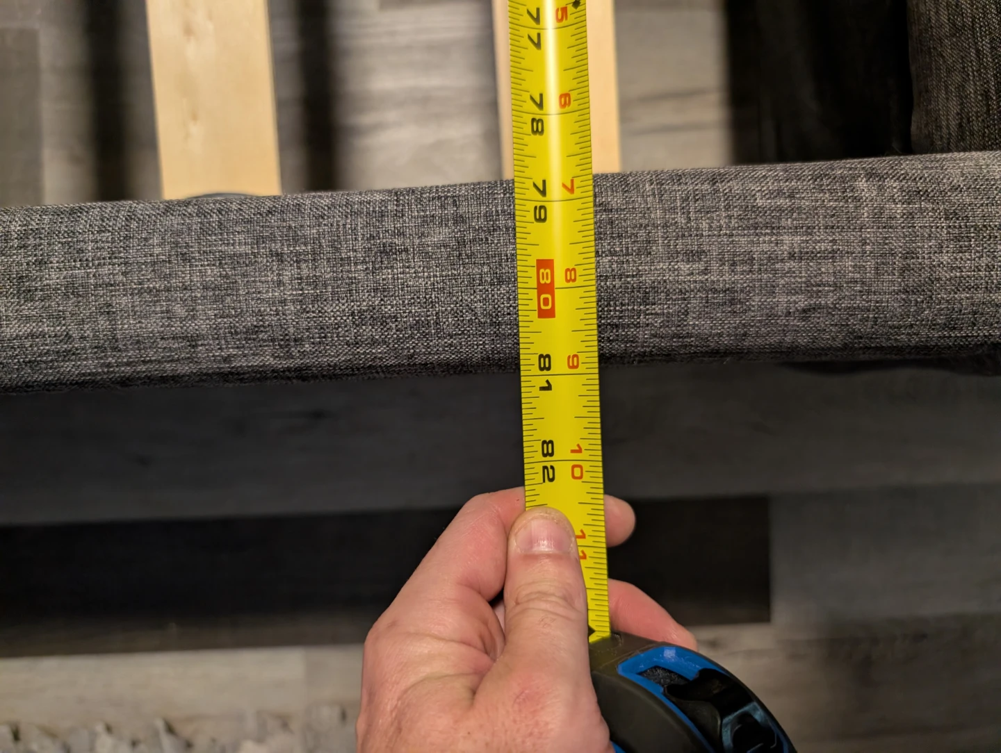 King bed frame - photo 4