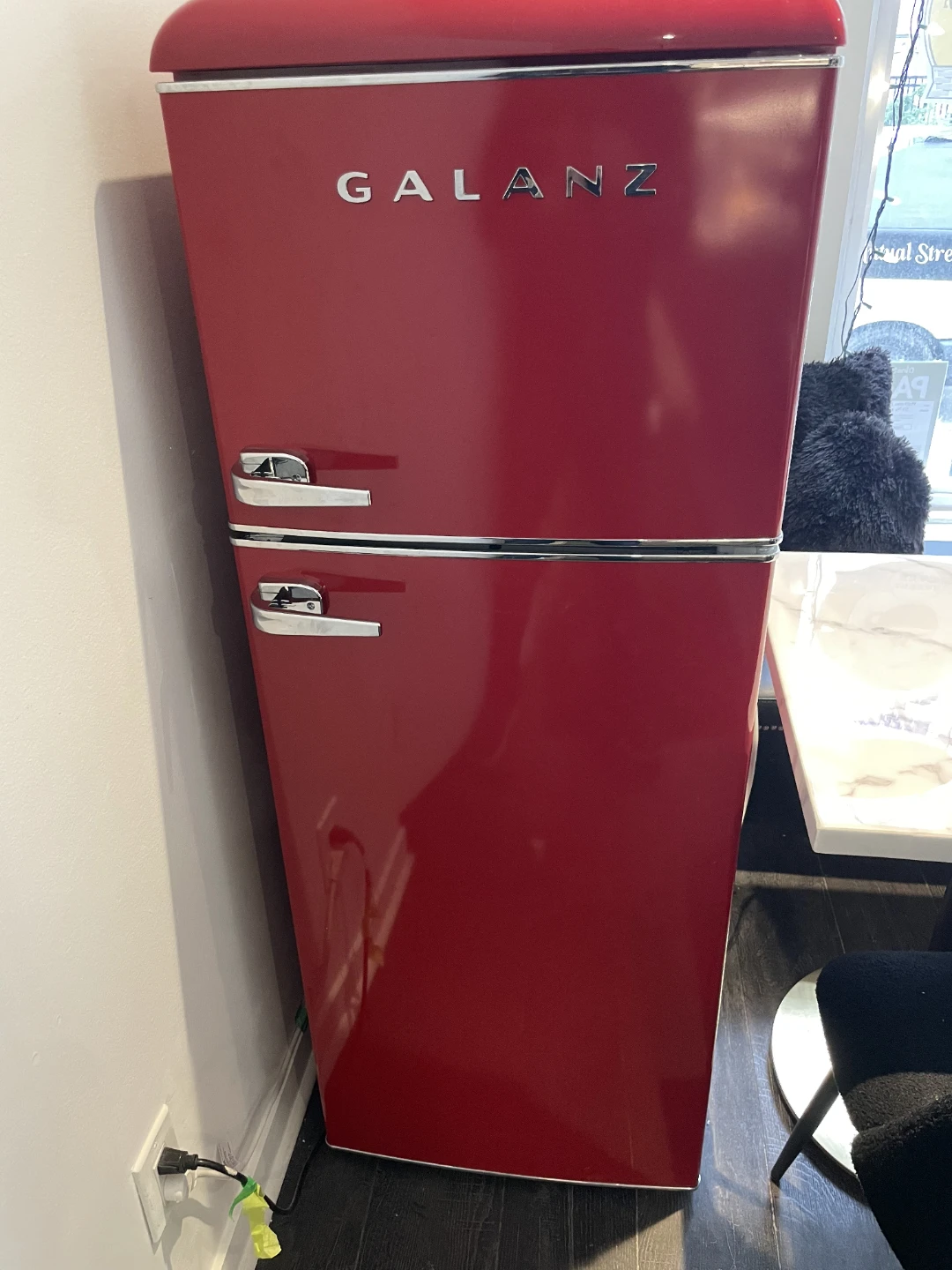 Galanz Red Retro Refrigerator - photo 2