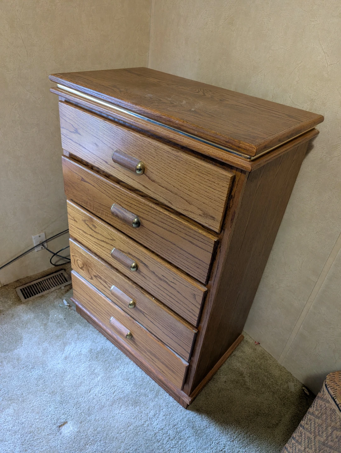 Queen Size Bed Frame, 2 Side Tables, and Dresser - photo 2