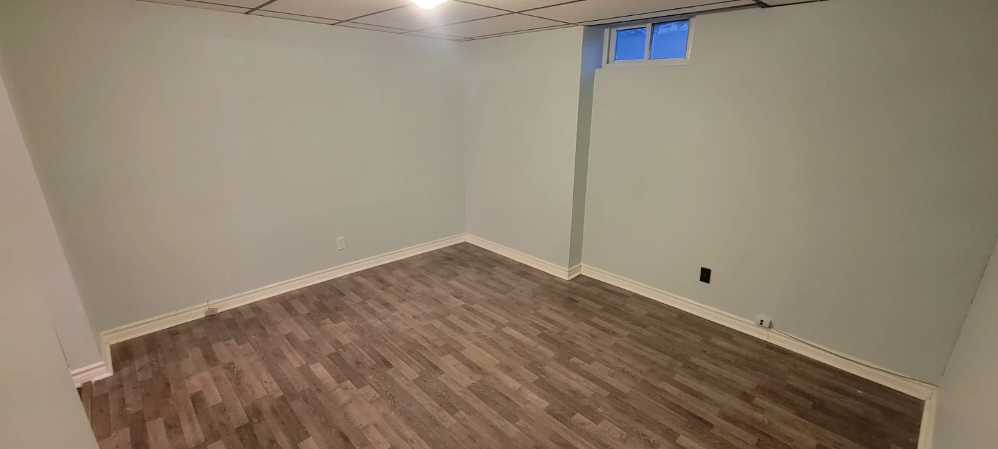 2 bedroom basement apartment - photo 2