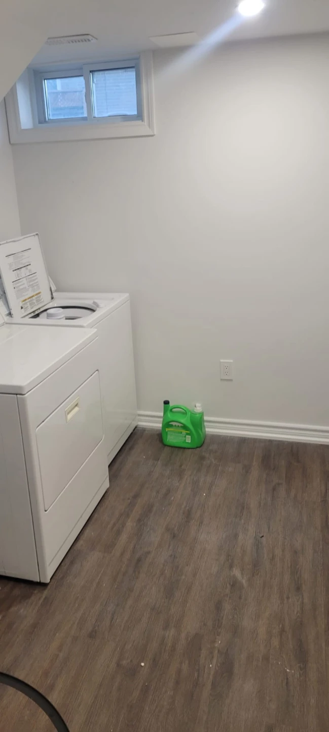 2 bedroom basement apartment - photo 3