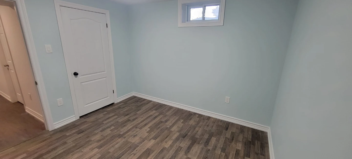 2 bedroom basement apartment - photo 4