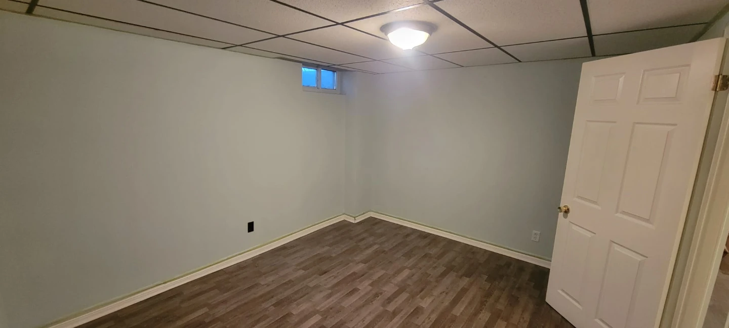 2 bedroom basement apartment - photo 5