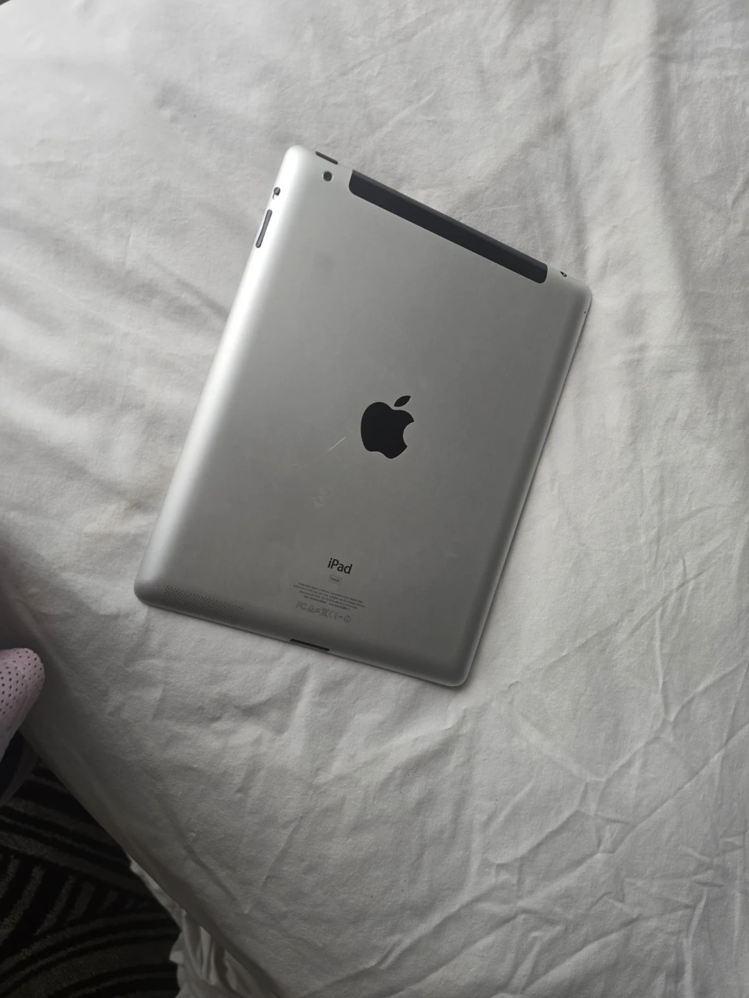 Pristine iPad 2 (64GB, Wi-Fi + Cellular) - photo 5