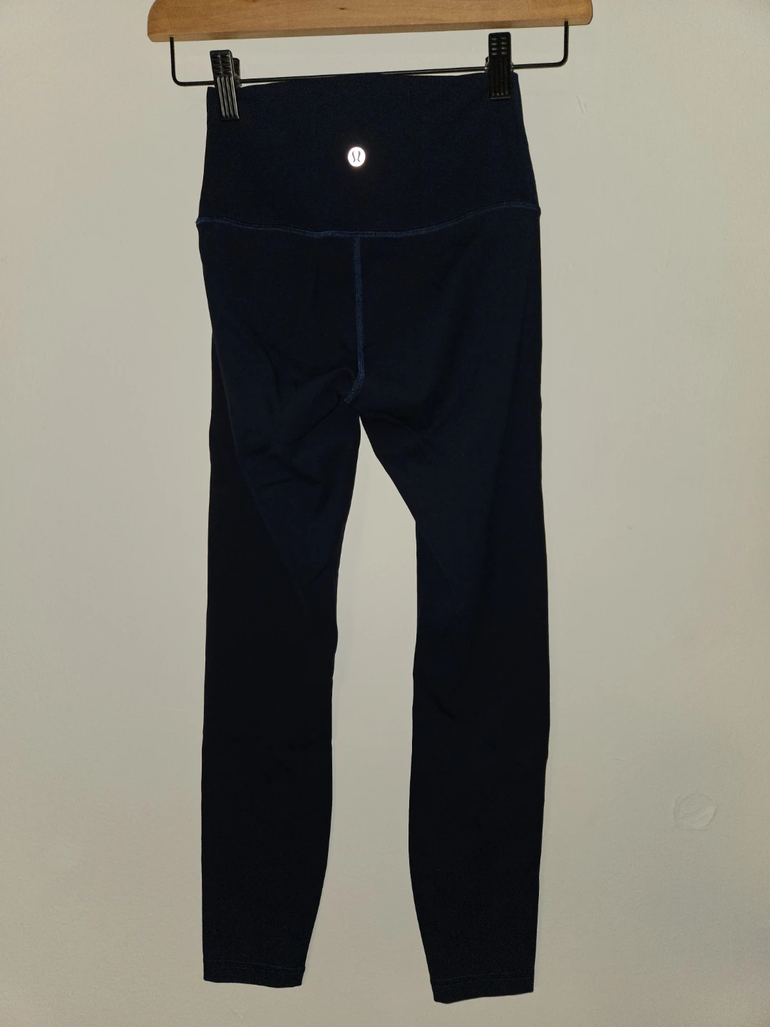Lululemon Navy Blue Leggings Size 2 - photo 2
