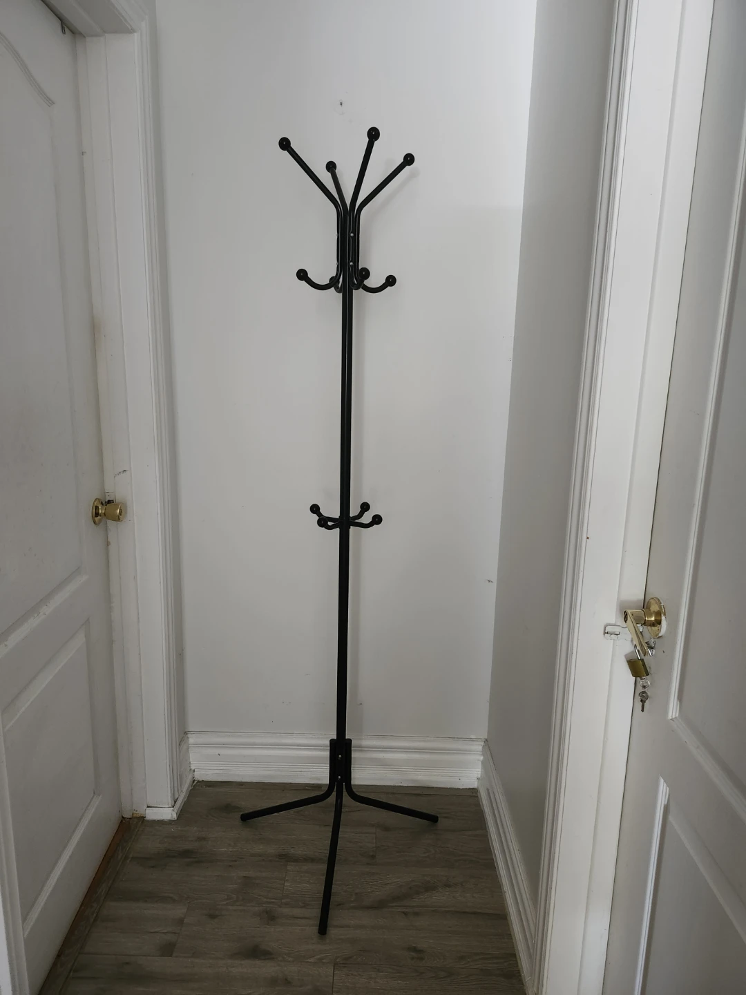 Black metal coat rack - photo 2