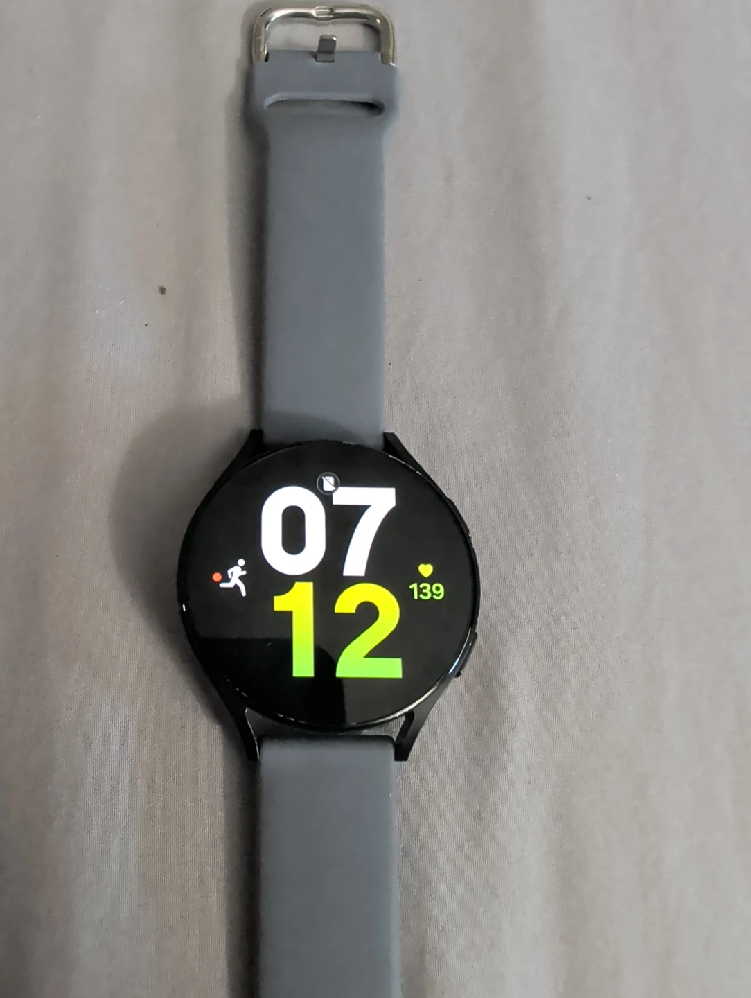 Samsung Galaxy Watch 5 Smartwatch