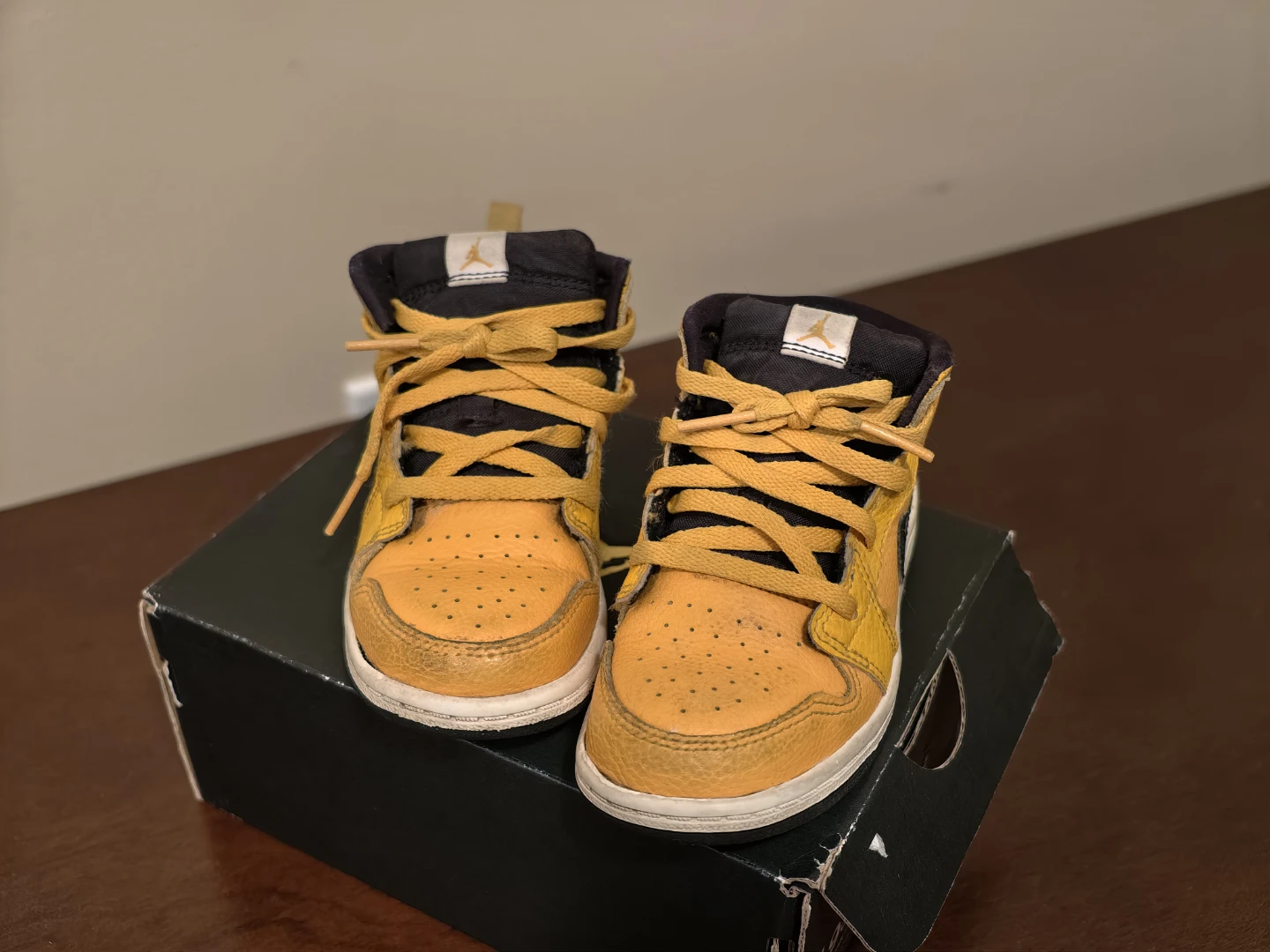 Air Jordan 1 Mid TD Toddler Shoes Size 9c - photo 2