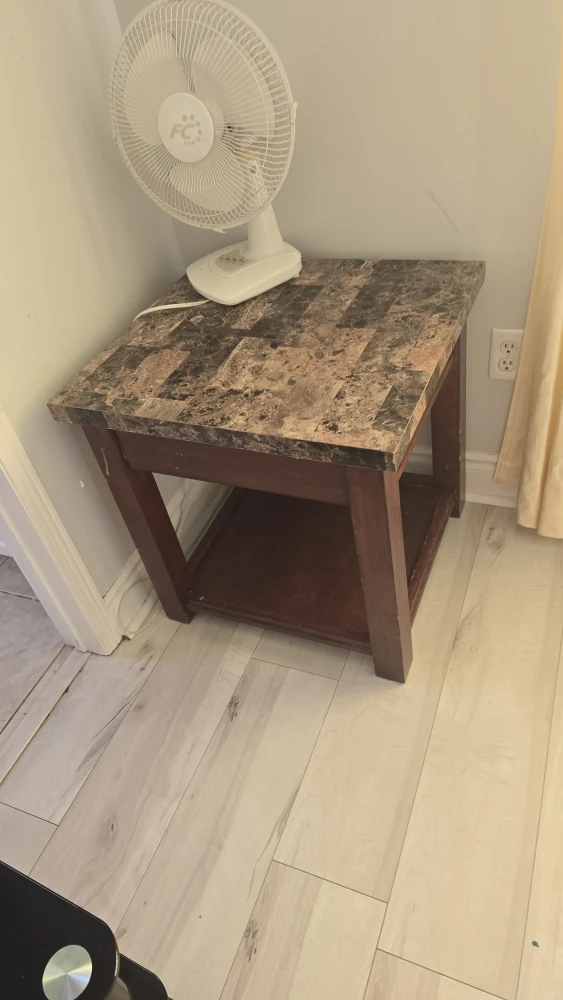 Marble top end table, 3 seats sofa and love seat - photo 4