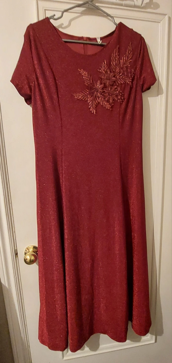 Red Sparkle Dress with Floral Embellishment - Size 2XL