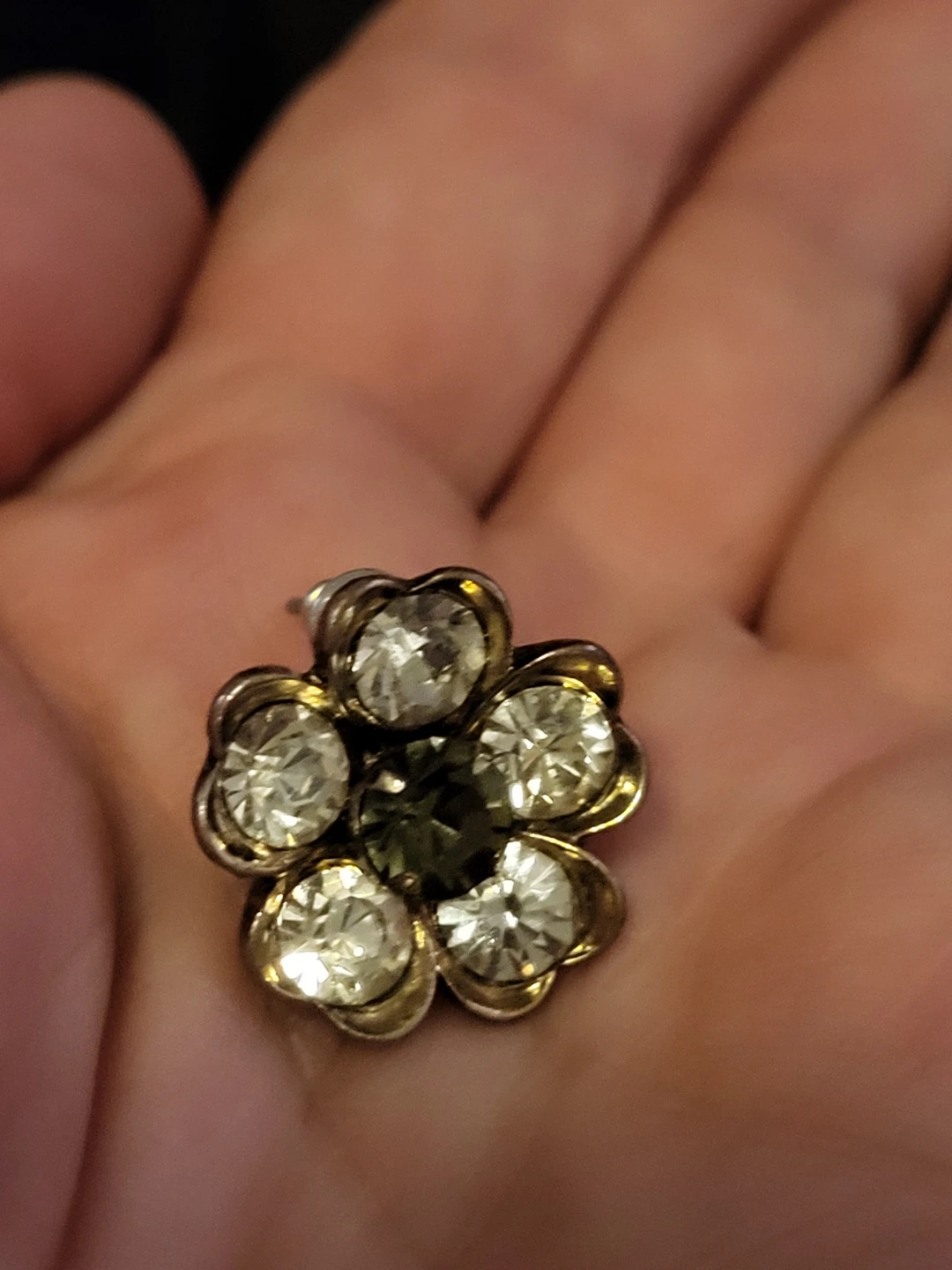 Vintage Flower Cluster Earrings - photo 3