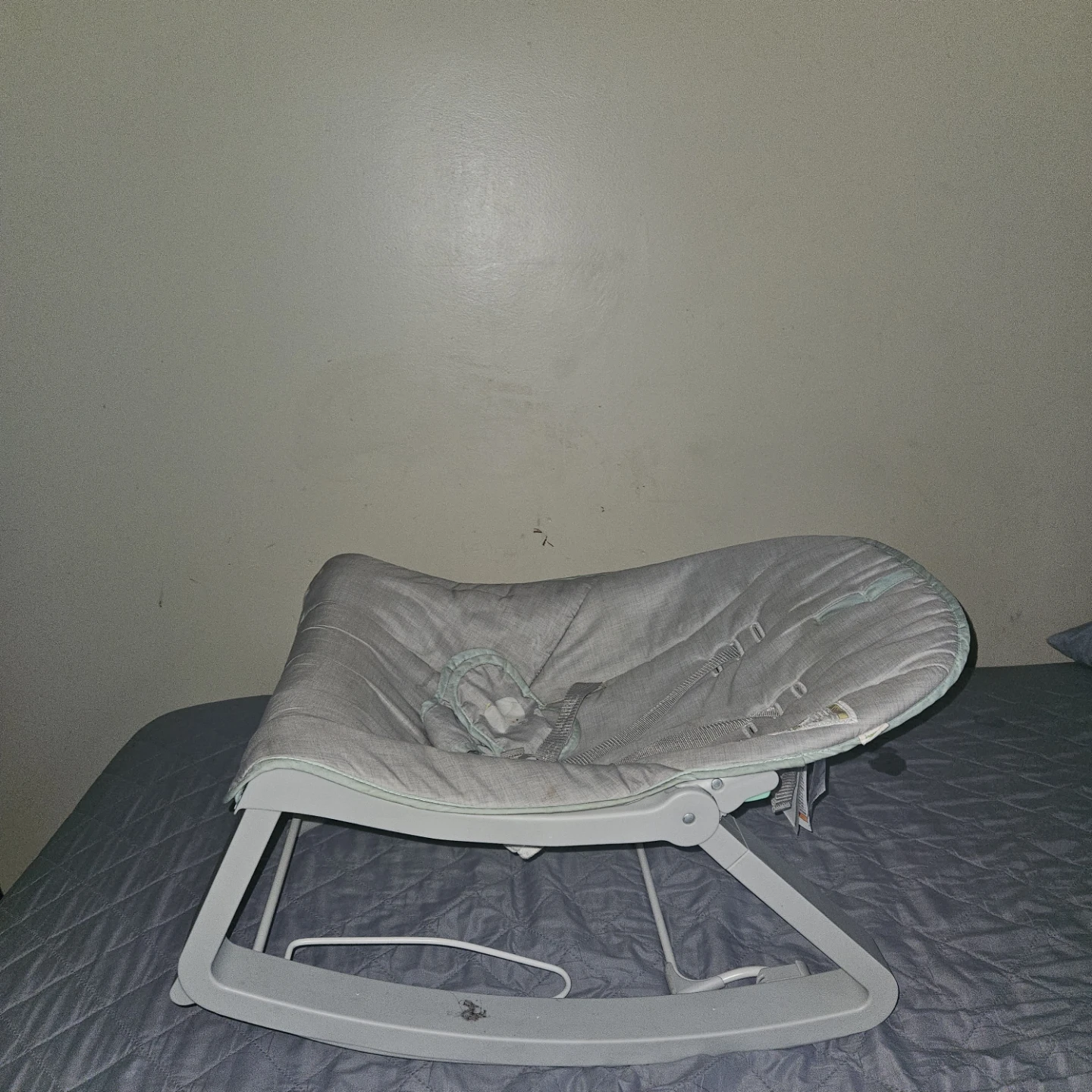 Baby Rocker Seat - photo 3