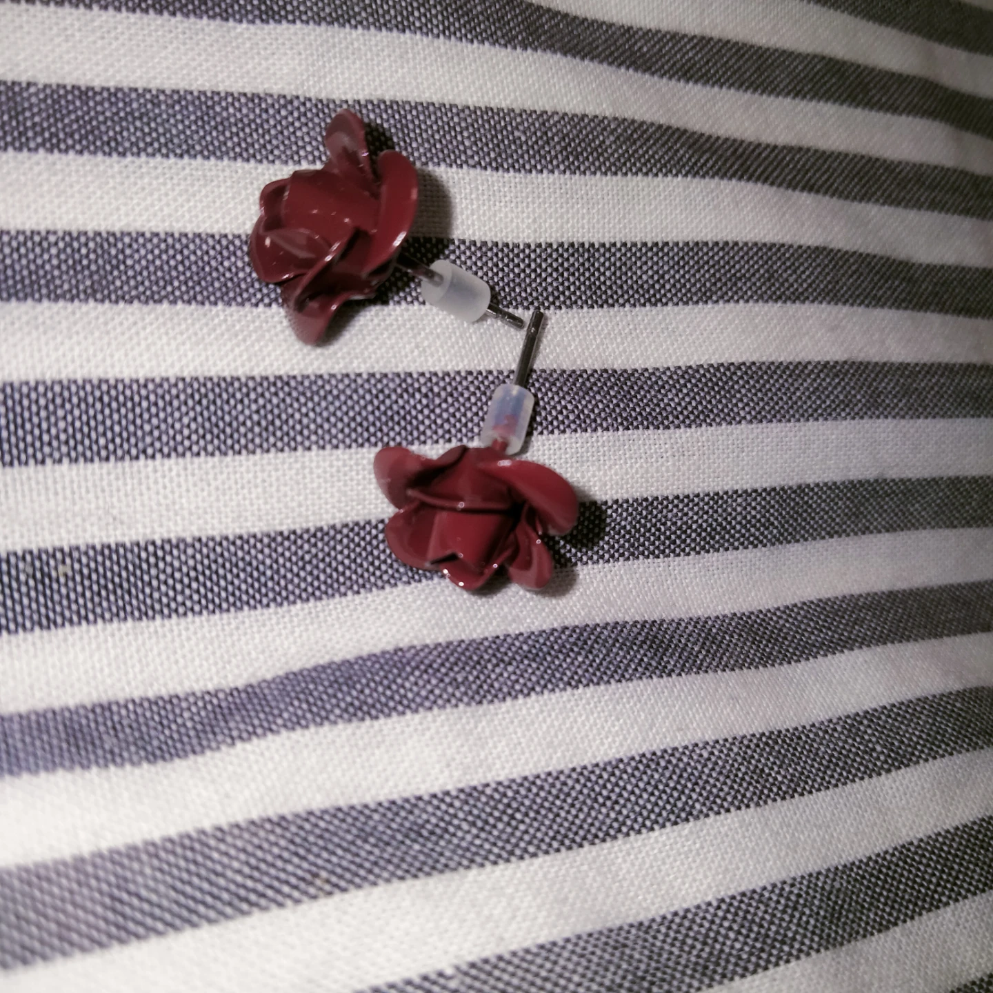 Red ♥️ bow type earrings
