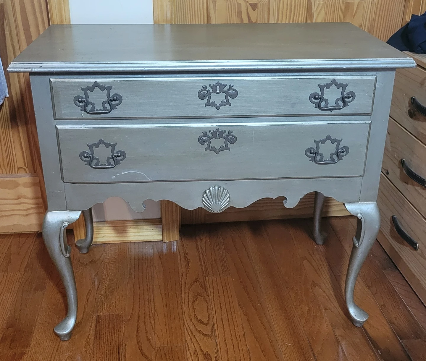 Silver Vintage Style Dresser with 2 Drawers