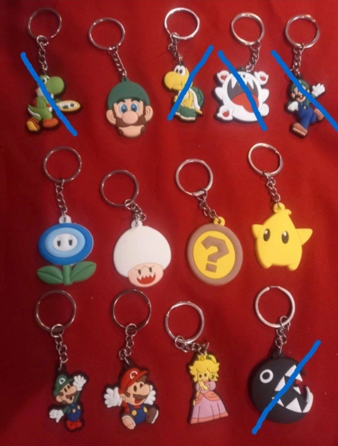🥕 🧡  🍄 Super Mario ⭐️ flat rubber keychains, wallet, & bag clips