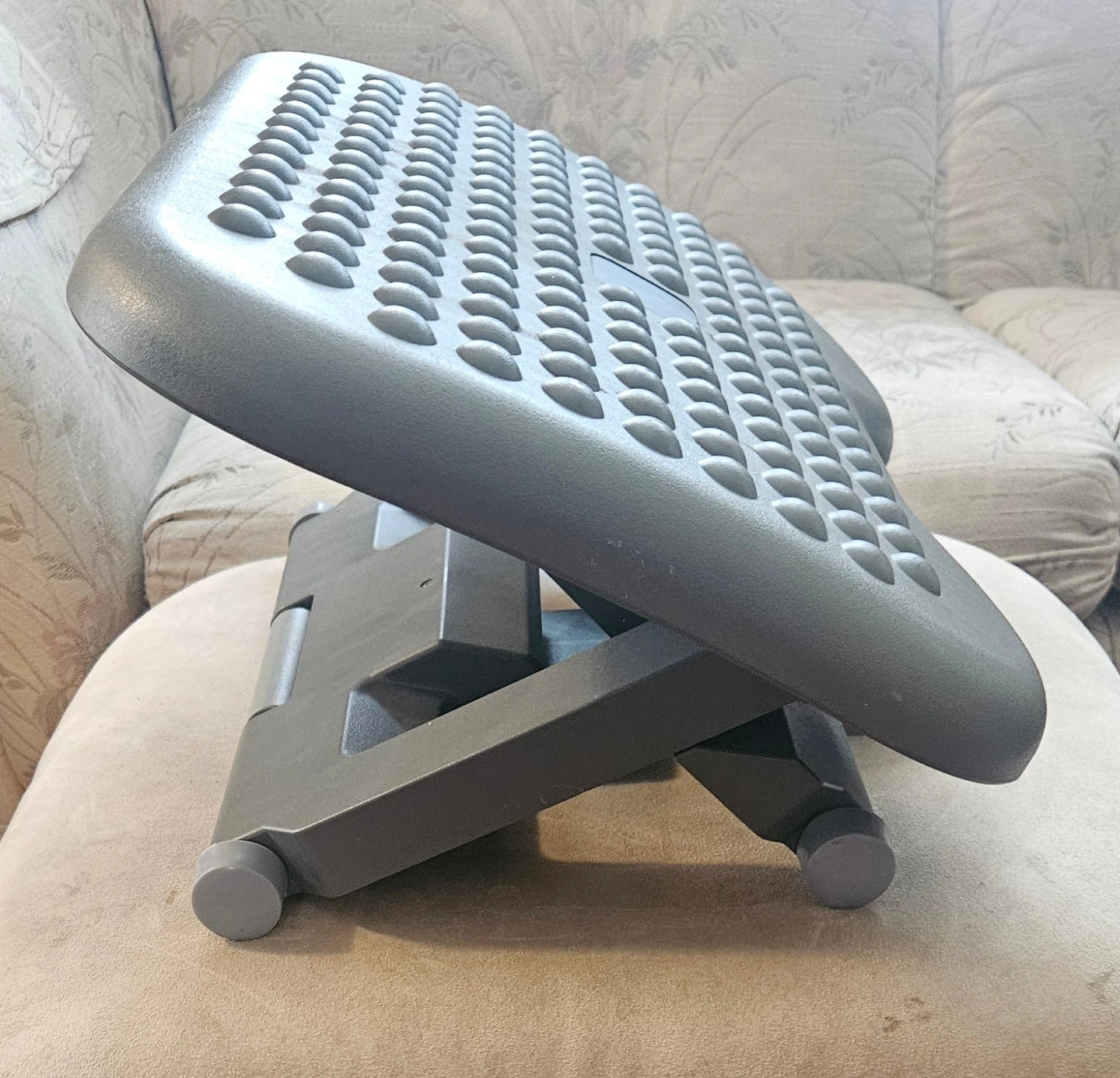 Under the Desk Adjustable Foot Rest - photo 2