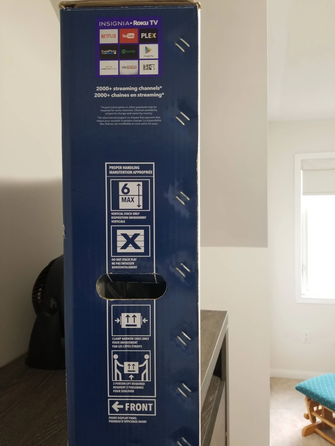 Insignia 39" LED Roku TV 1080p - photo 3