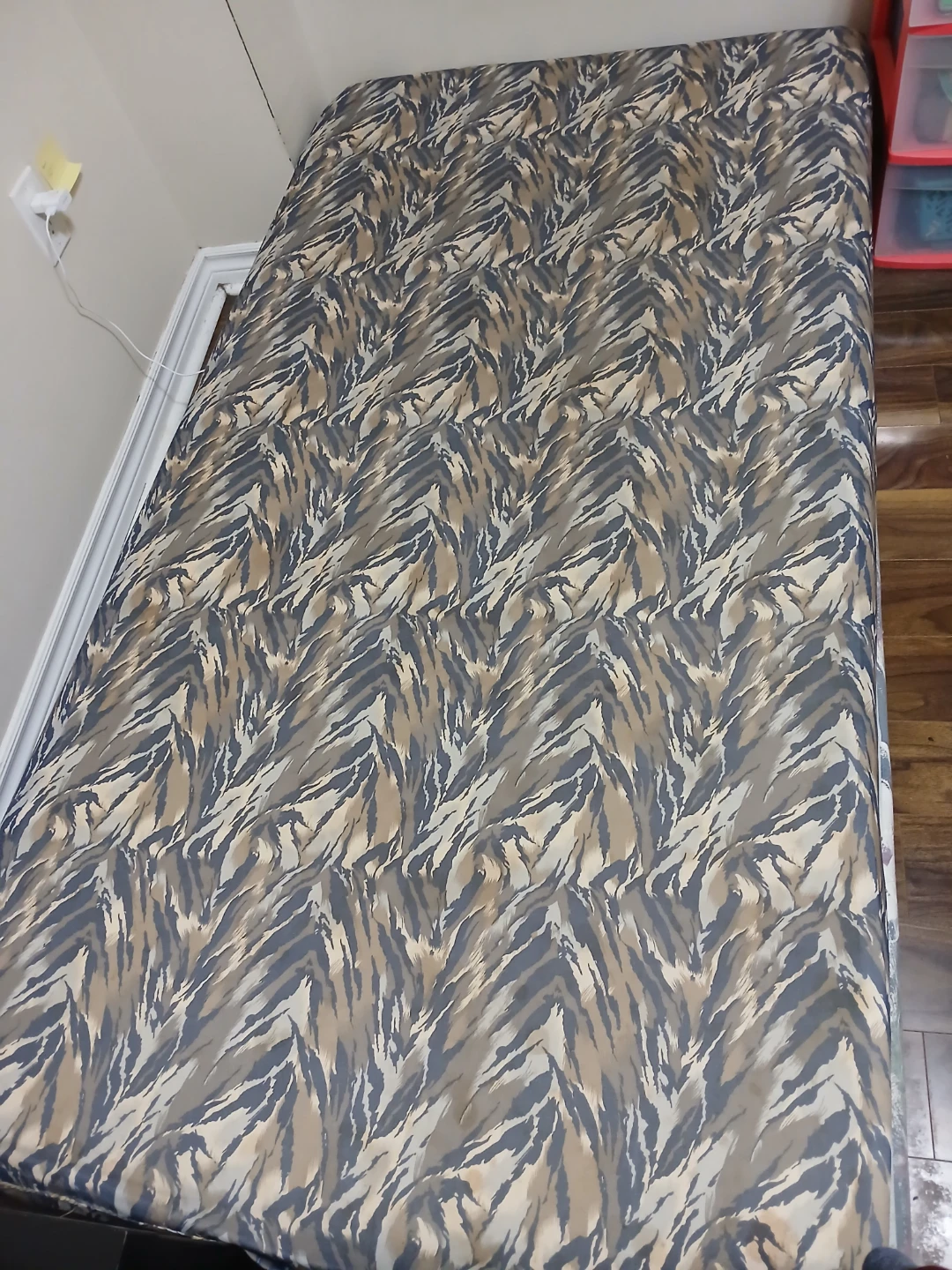 Tiger Stripe Mattress - photo 4