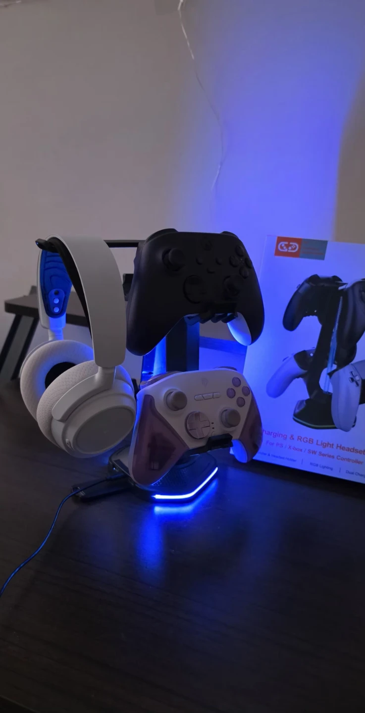 Saitake RGB Controller Stand
