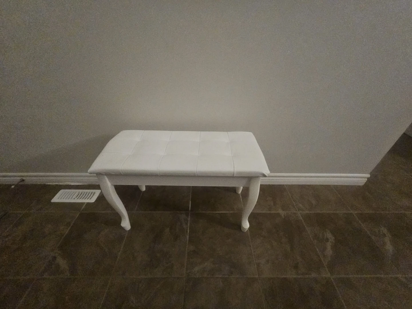 White Tufted / padded Piano Bench - photo 2