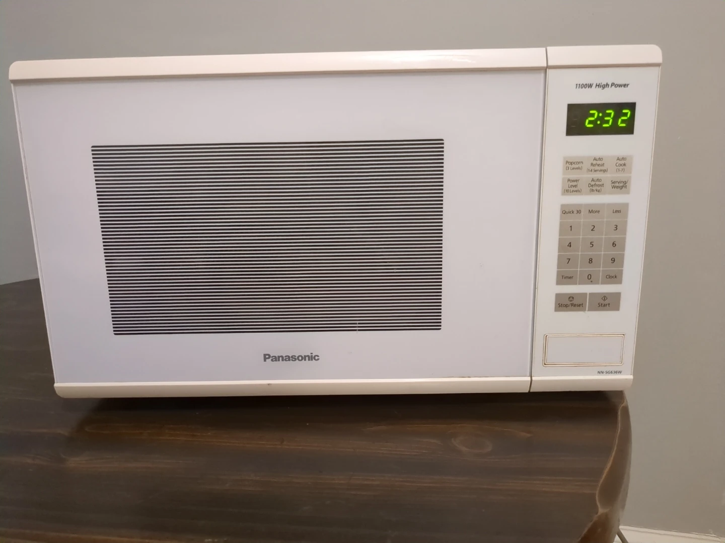 Microwave Panasonic  1100W - 2nd Unit Included Free!