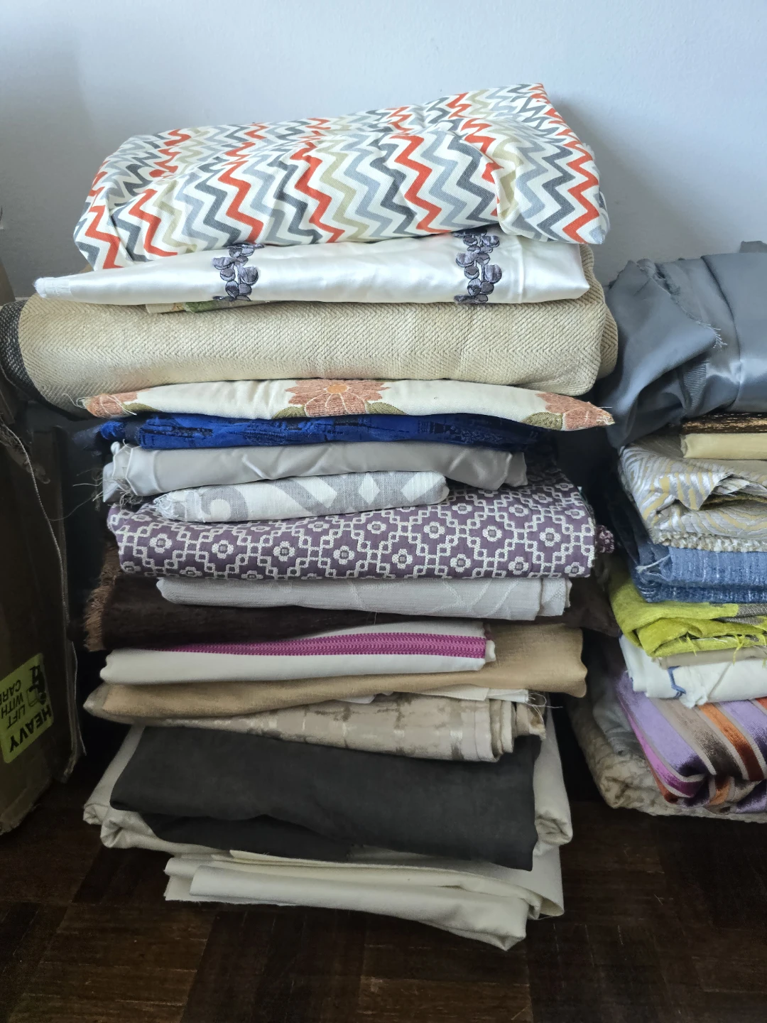 Fabrics lots assorted - photo 2