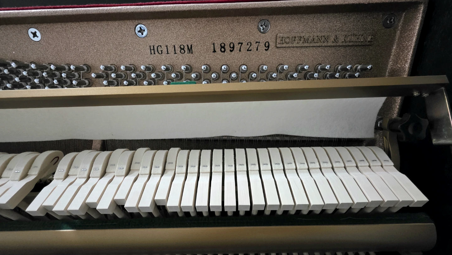 Hoffmann & Kühne Upright Piano - photo 4
