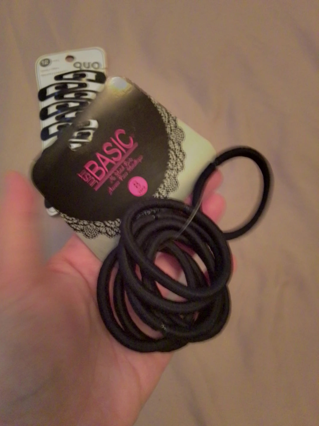 Hair clip and hair tie bundle still in package never used - photo 2