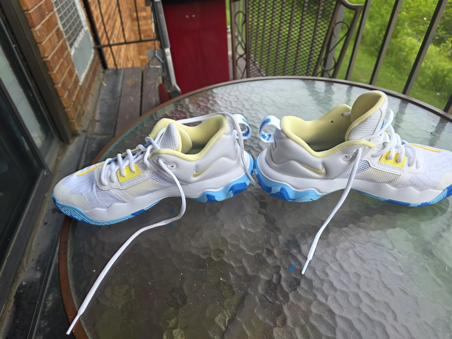 Nike Giannis Immortality 2 Shoes White/Blue/Yellow