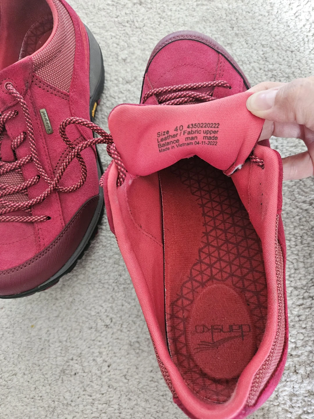 Dansko Waterproof Sneakers - Size 40 - photo 5