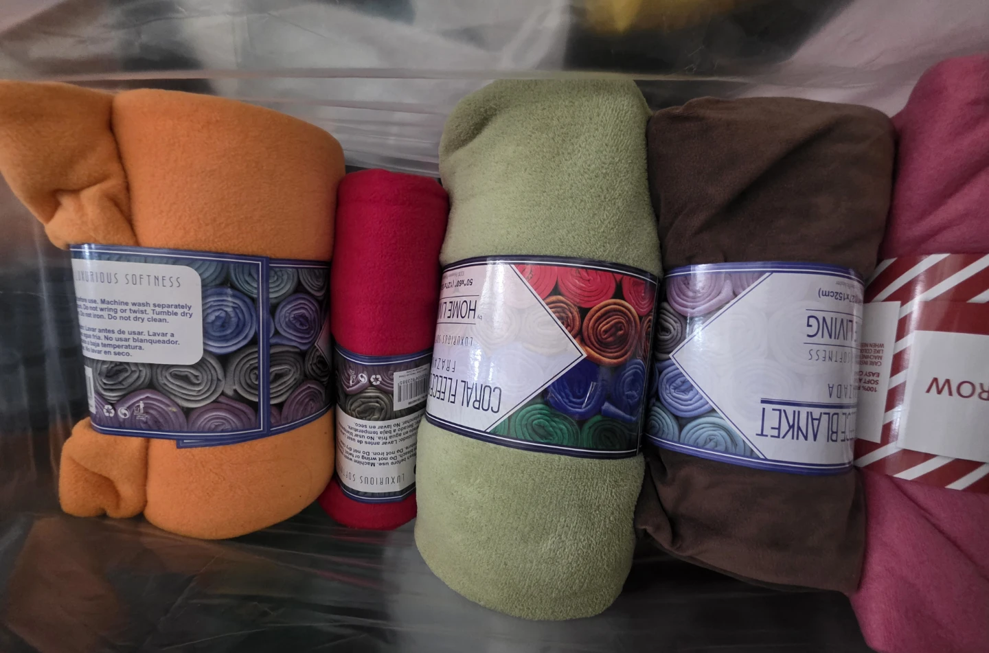 Brand new Home Living Polar Fleece Blanket - assorted color - photo 5