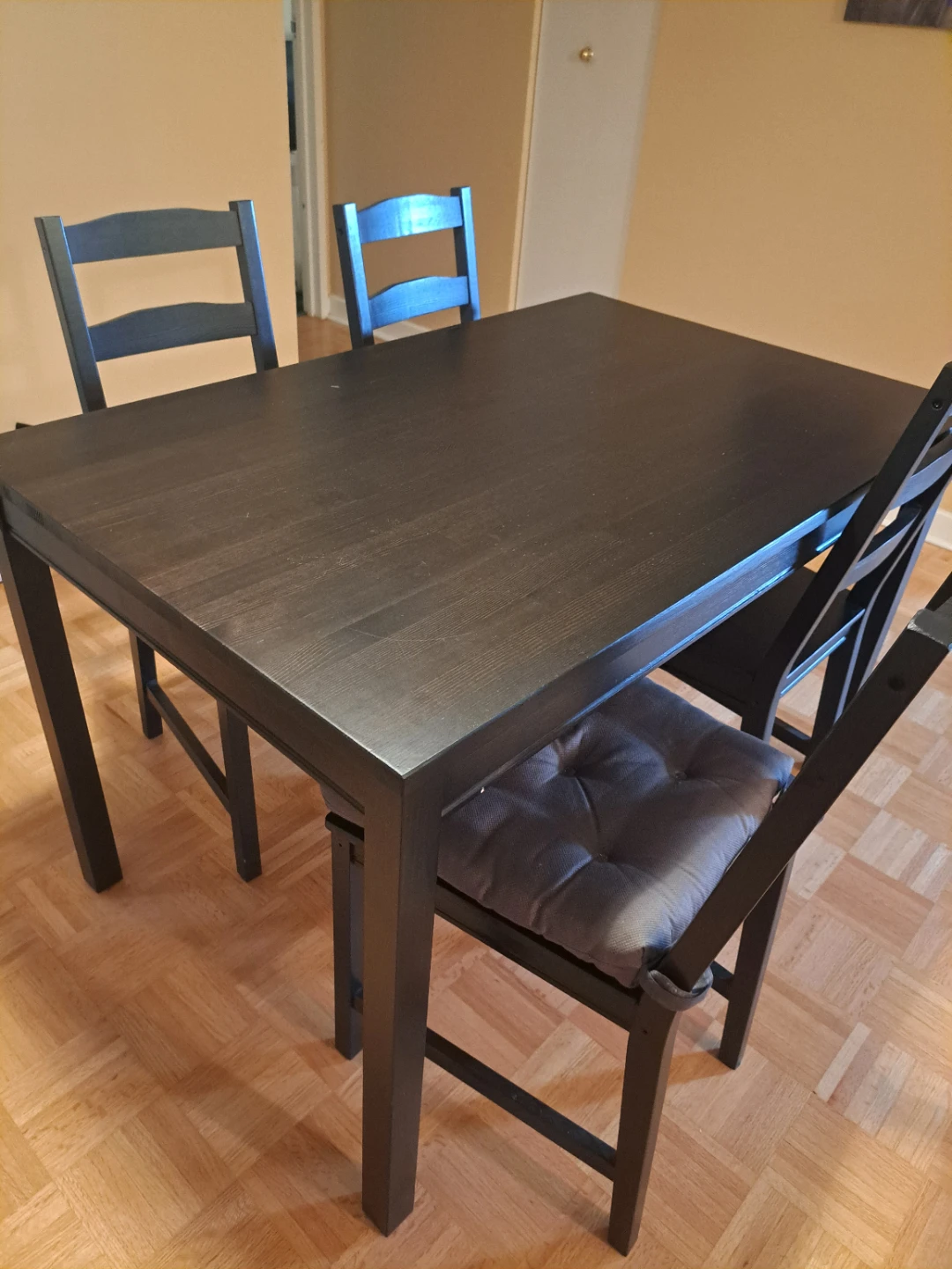 Ikea dining table set with 4 chairs