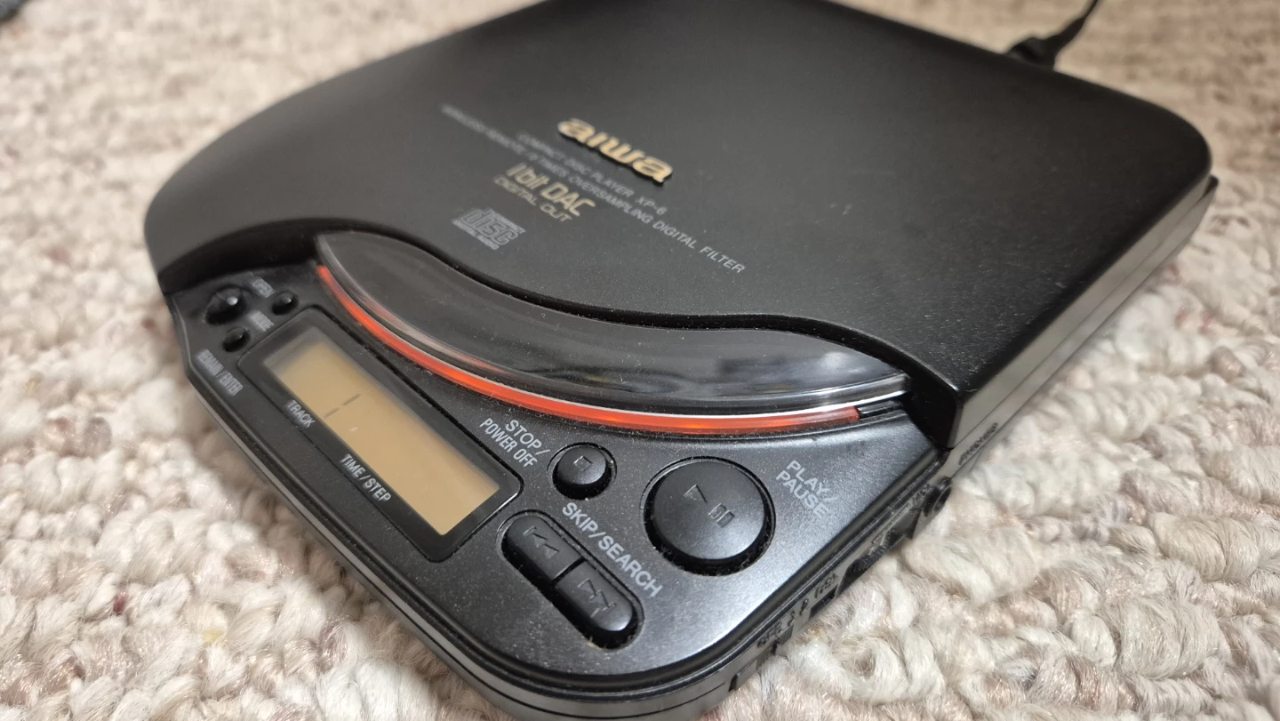 Aiwa XP-6 Compact Disc Player(For Parts)