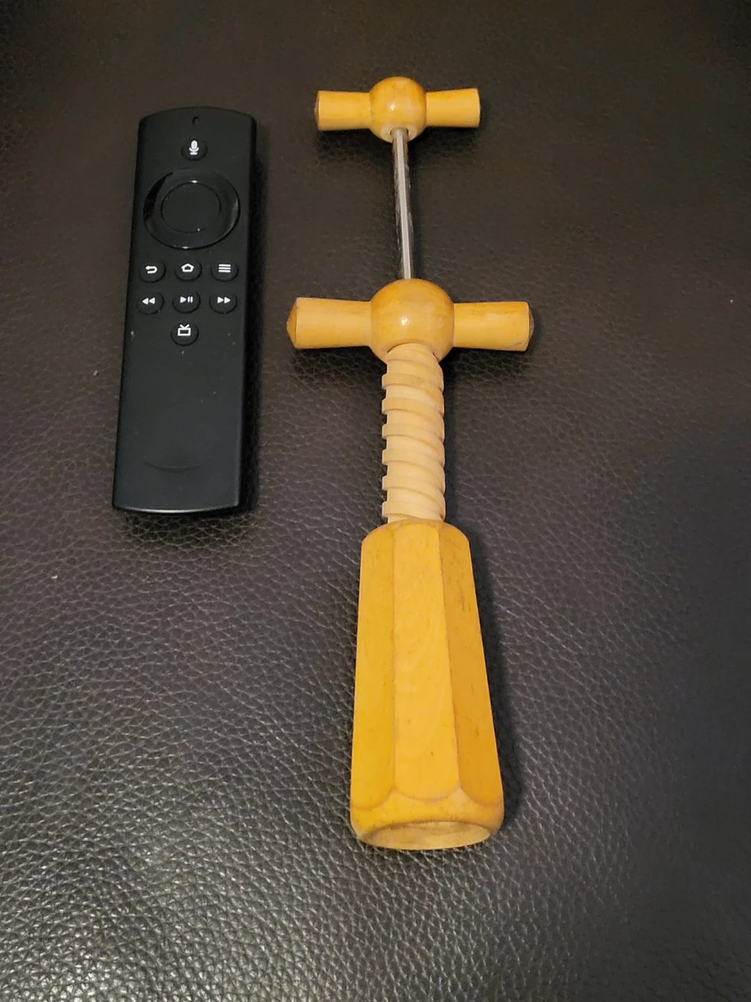 Vintage MCM Wooden Corkscrew - photo 2