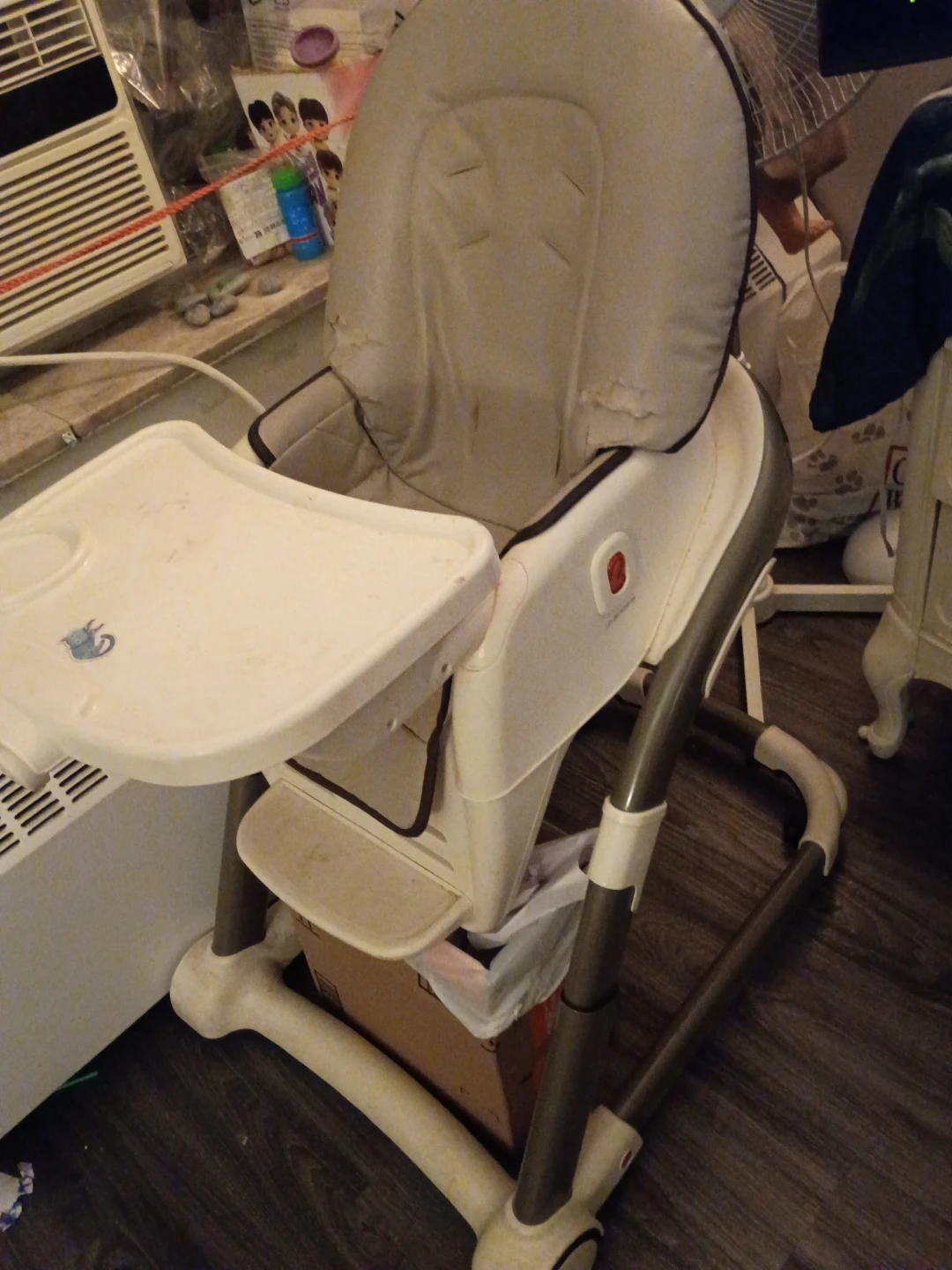 Baby High Chair with Tray - photo 2