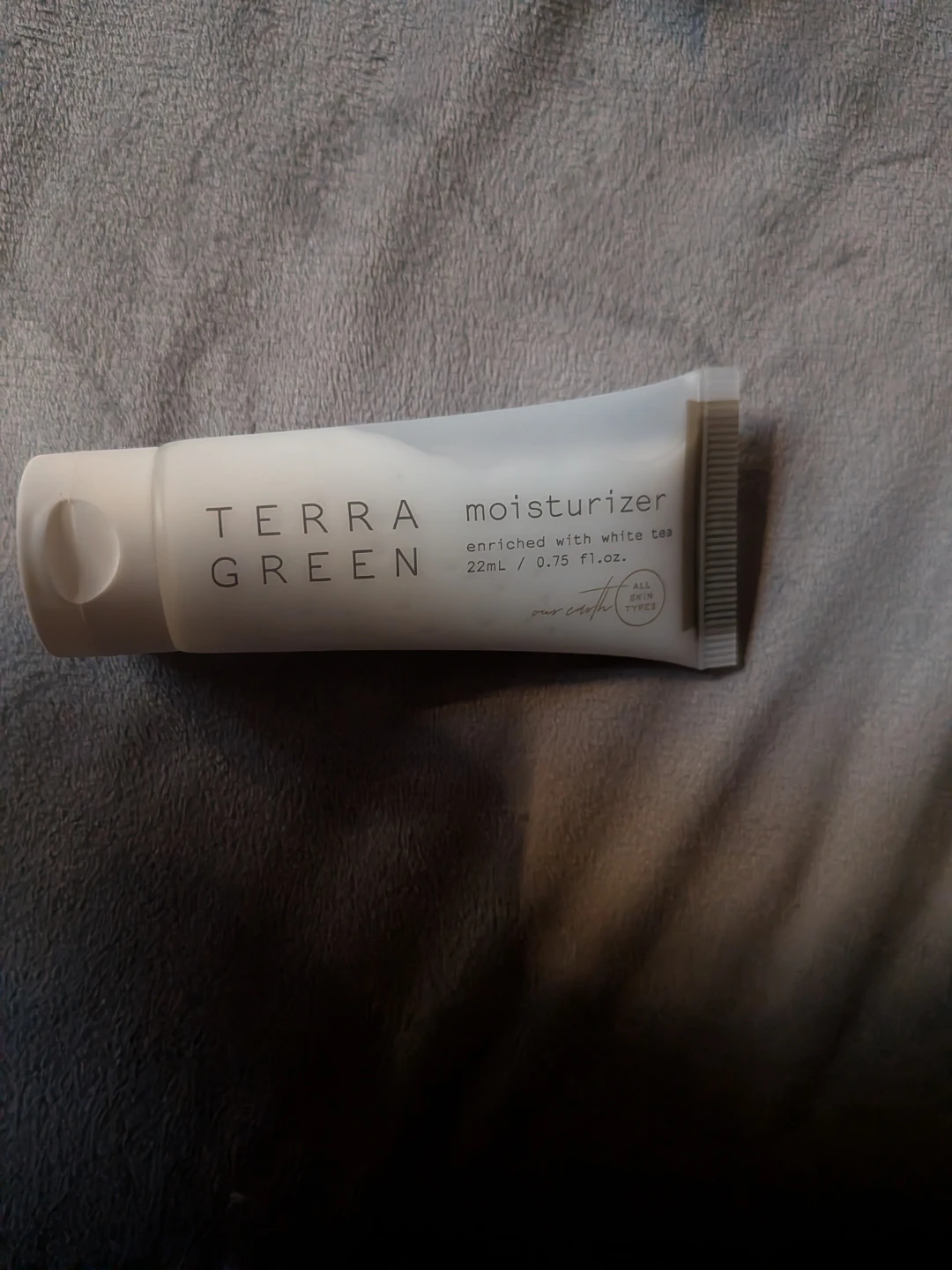 Terra Green Moisturizer with White Tea
