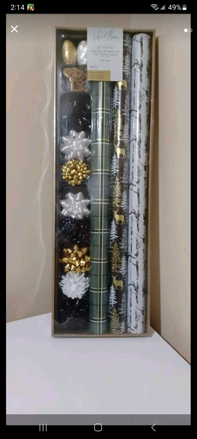 Life at Home Gift Wrap Set