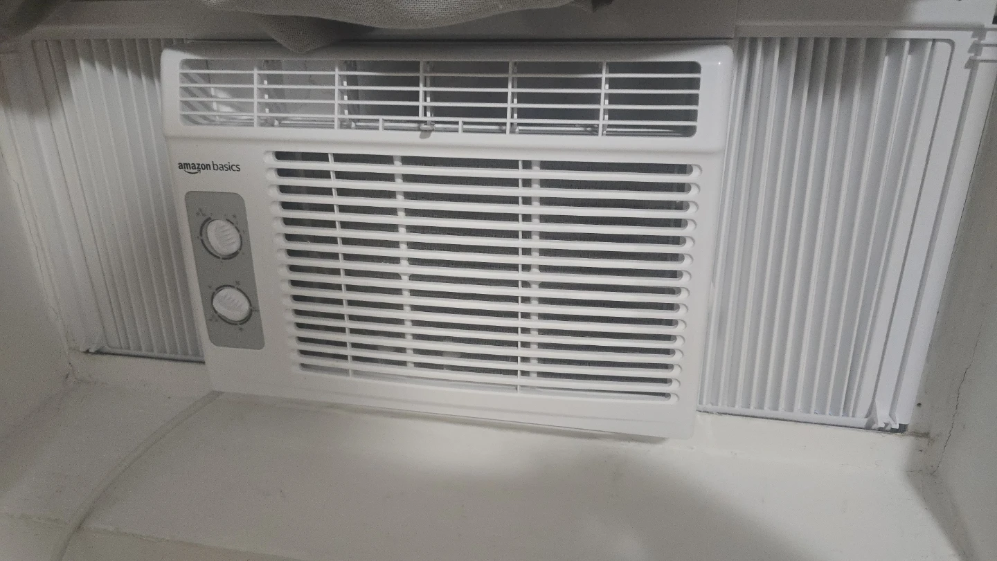 Amazon Basics Window Air Conditioner