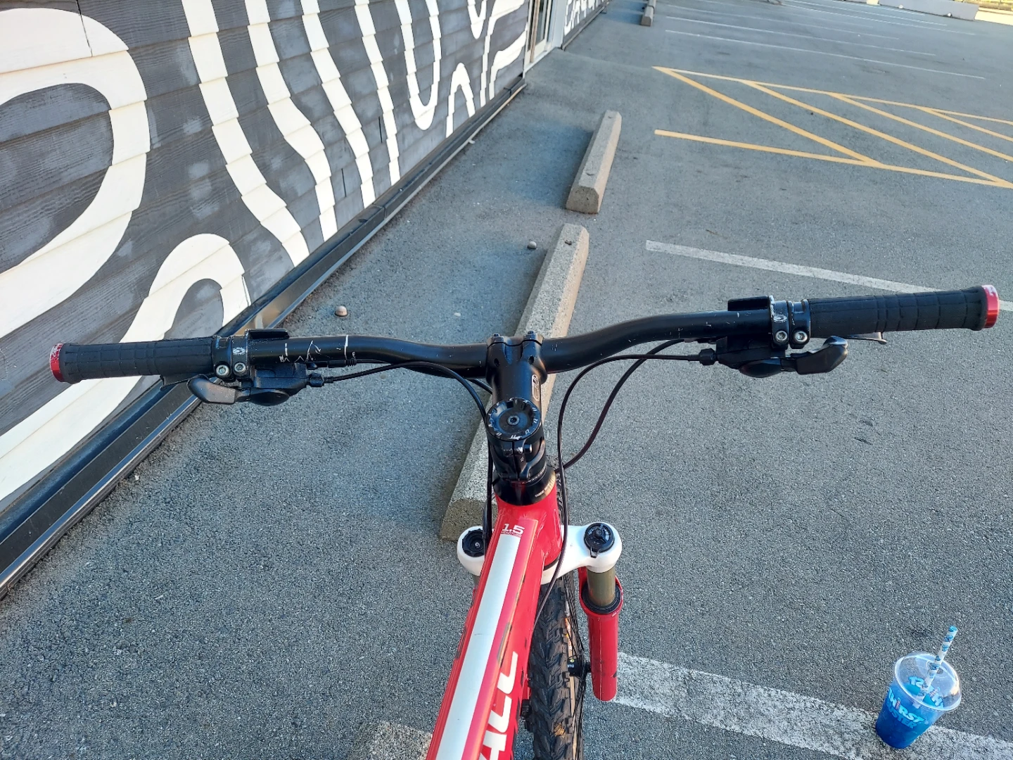 Red Cannondale Trail SL3 Mountain Bike - photo 3