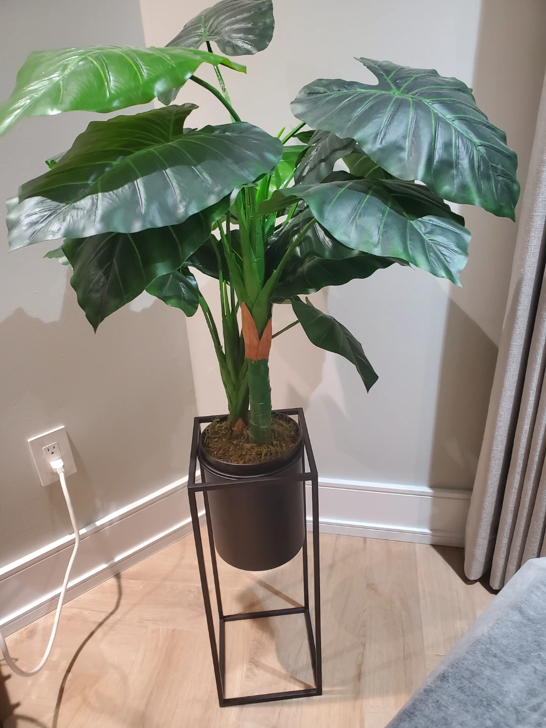 Large Artificial Elephant Ear Plant in Stand - photo 3