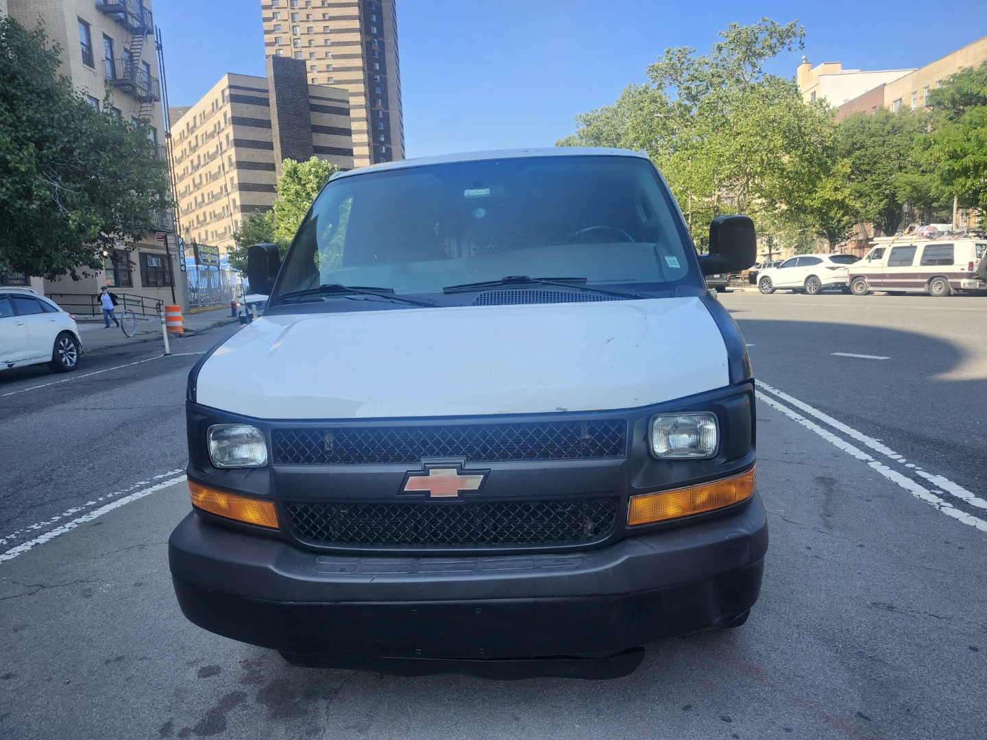 2016 Chevrolet Express Cargo Van 2500 - photo 3