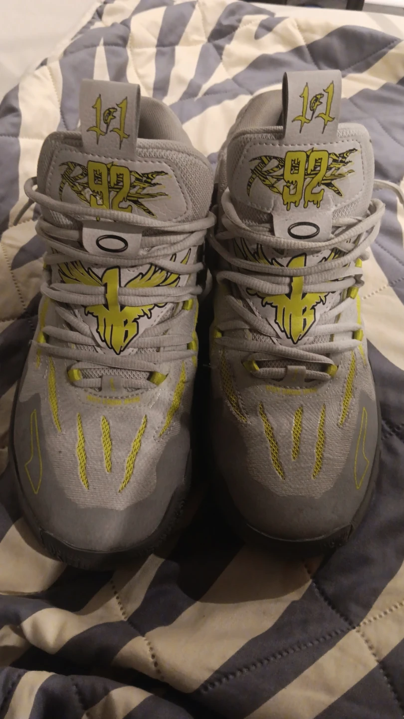 Melo M12 "The Game" by Jordan Size 8